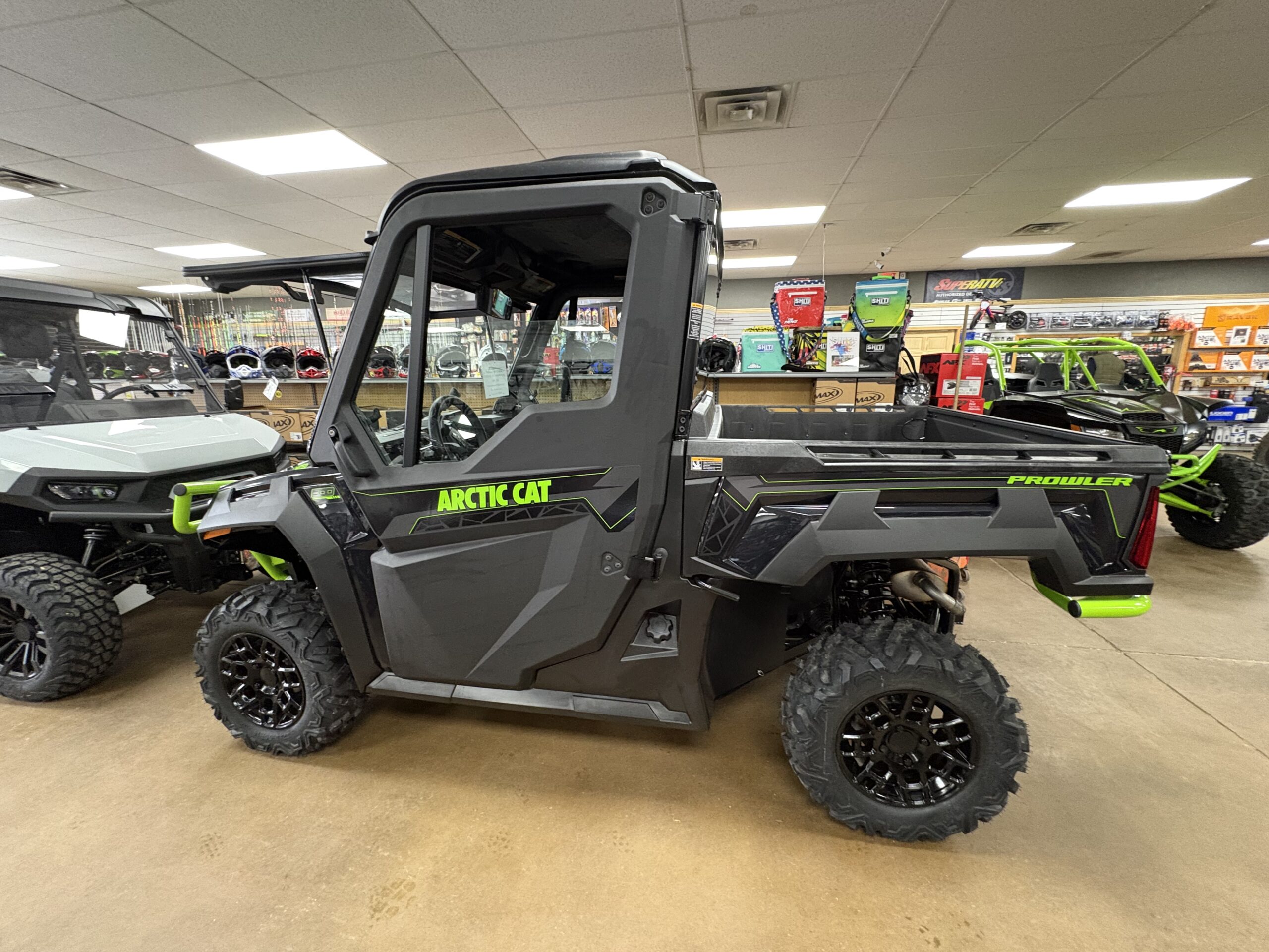 2025 PROWLER LIMITED GREEN