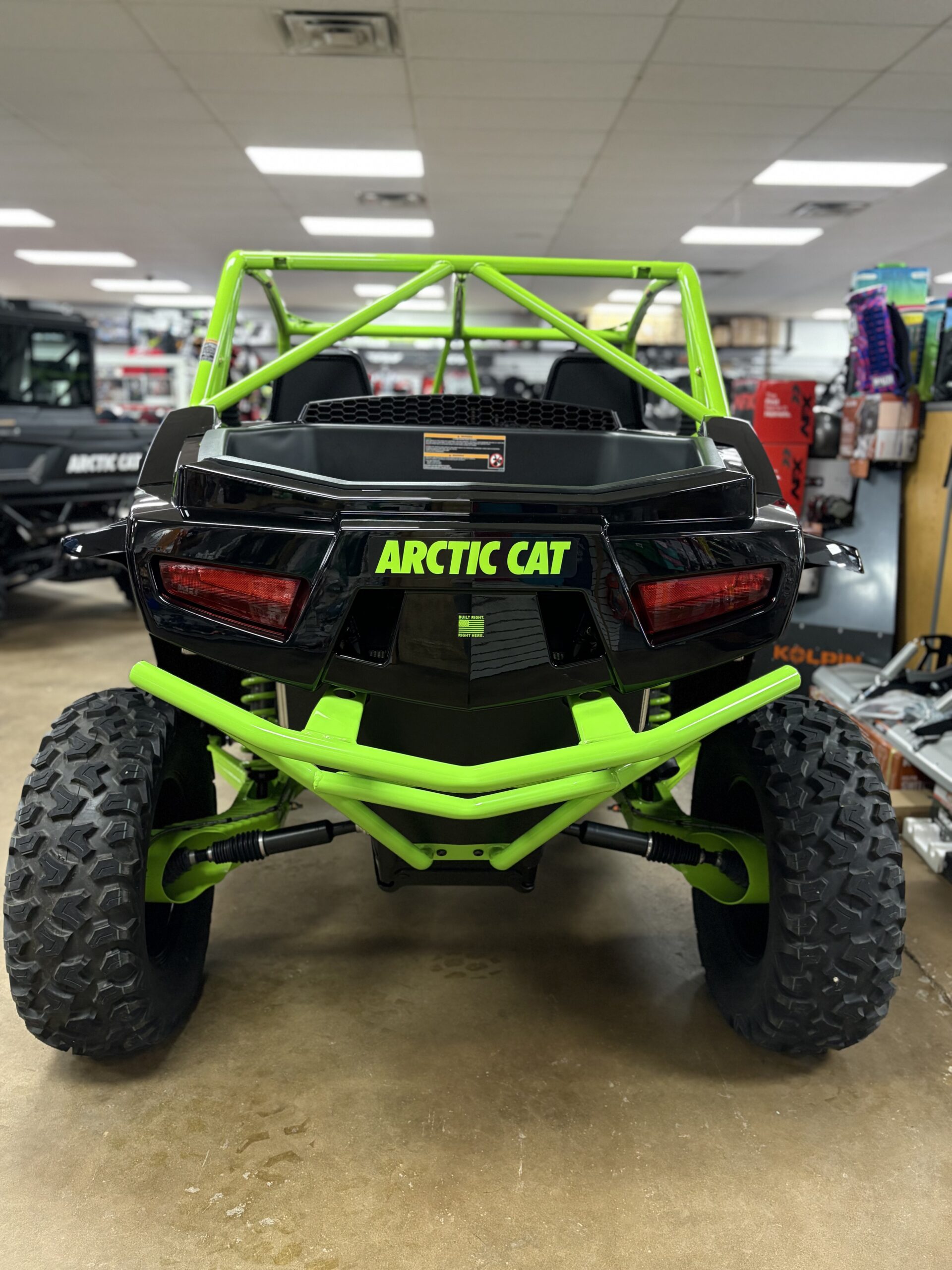 2025 WILDCAT XX LIMITED BLACK - Image 4